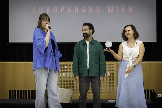 Der Alternativtext wird in Kürze eingefügt