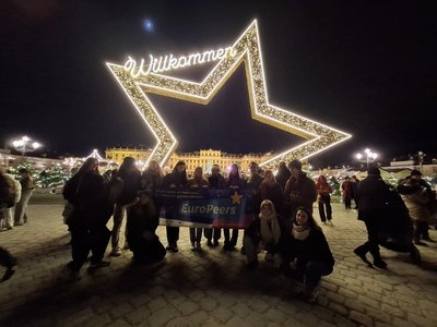 Gruppenfoto junger Menschen 